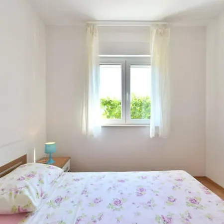 Apartment Josi - 150 M From Sea Vinisce