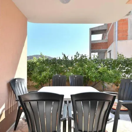 Josi - 150 M From Sea * Vinisce