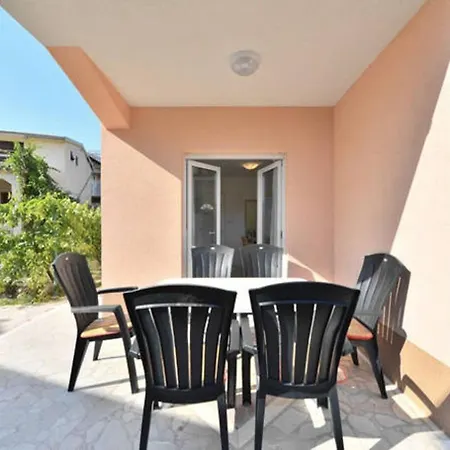 Josi - 150 M From Sea * Vinisce