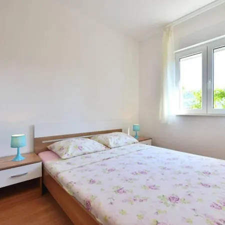 Josi - 150 M From Sea Apartment *